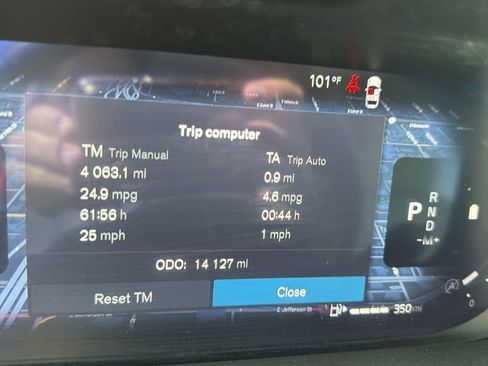 Used 2026 Volvo XC40 B5 Plus AWD/4WD image 9