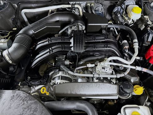 Used 2024 Subaru Outback Premium image 39