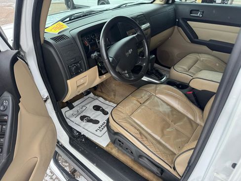 Used 2007 HUMMER H3 Adventure image 10