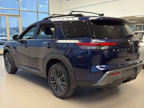 New 2026 Nissan Pathfinder SL image 6