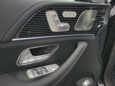 New 2026 Mercedes-Benz Maybach GLS 600 4MATIC image 15