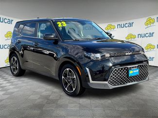 Used 2023 Kia Soul EX image 1