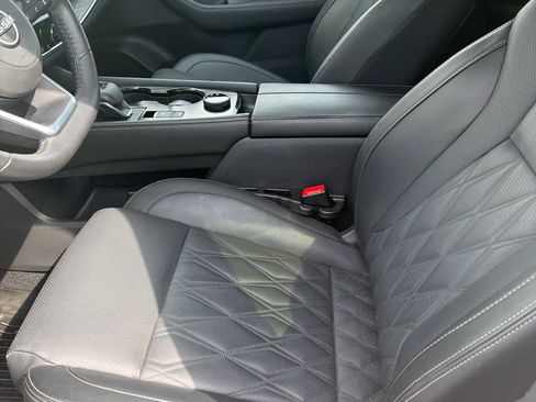 Used 2024 Nissan Rogue Platinum w/ Platinum Premium Package AWD/4WD image 4