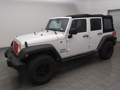 Used 2017 Jeep Wrangler Unlimited Sport w/ Quick Order Package 24S AWD/4WD image 2