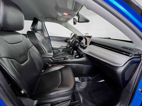 Used 2022 Jeep Compass Limited image 29