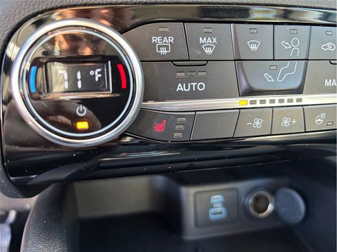 Used 2021 Ford Escape SEL image 31