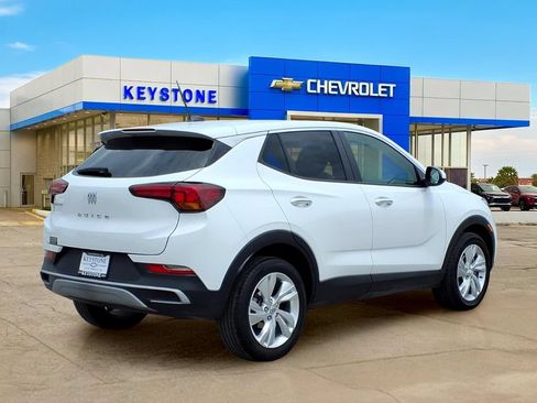 Used 2025 Buick Encore GX Preferred AWD/4WD image 7