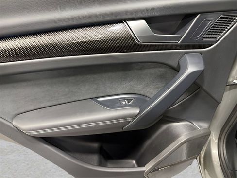 Used 2023 Audi SQ5 Prestige w/ Prestige Package image 31