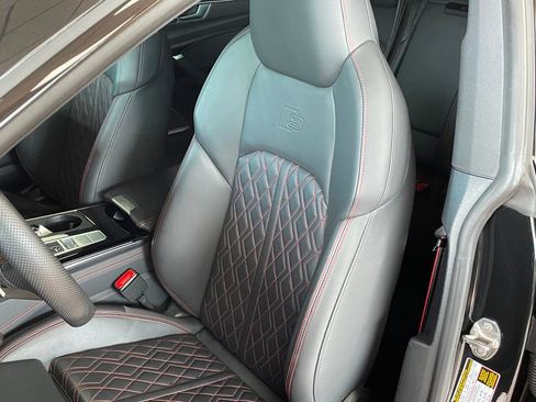 Used 2025 Audi S7 Prestige w/ Prestige Package image 23