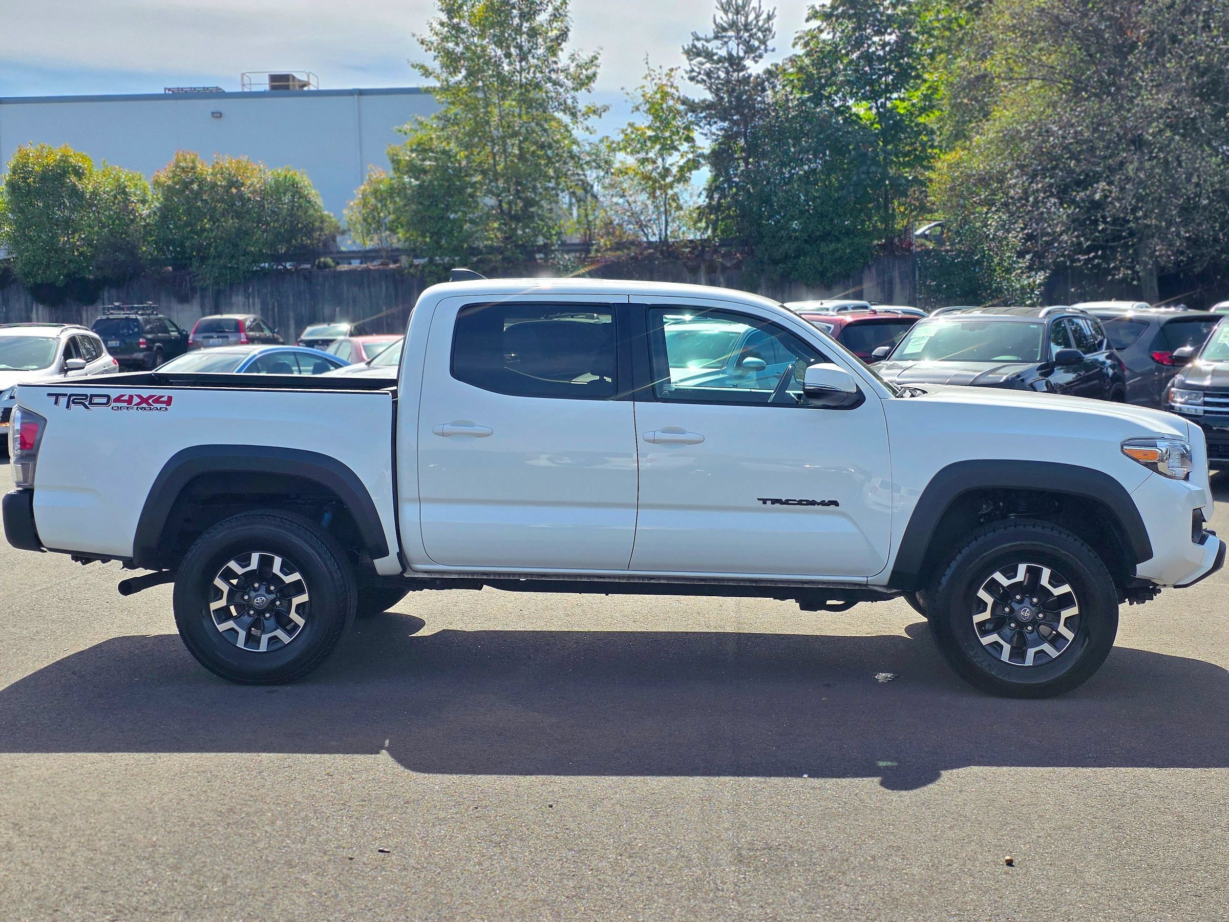 Used 2023 Toyota Tacoma TRD Off-Road AWD/4WD image 18