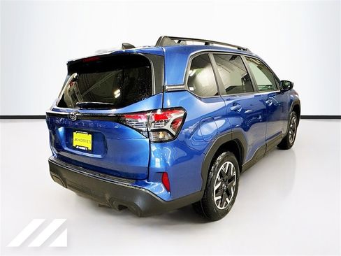 New 2026 Subaru Forester Premium image 5