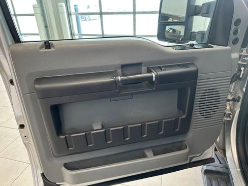 Used 2014 Ford F250 XL w/ Power Equipment Group image 10