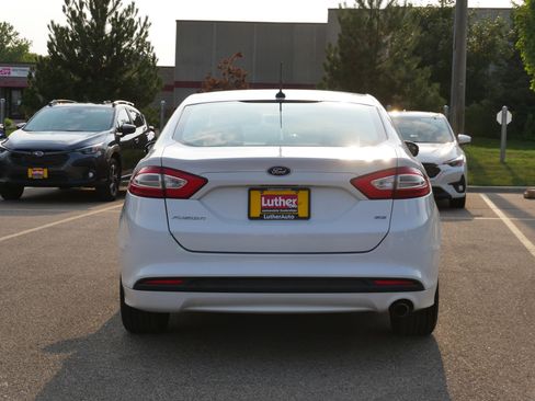 Used 2013 Ford Fusion SE FWD image 6