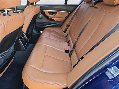 Used 2016 BMW 340i xDrive Sedan w/ Technology Package AWD/4WD image 18