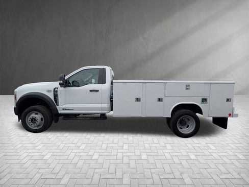 New 2025 Ford F550 4x4 Regular Cab Super Duty image 5