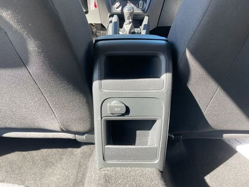 Used 2017 Volkswagen Jetta S image 27