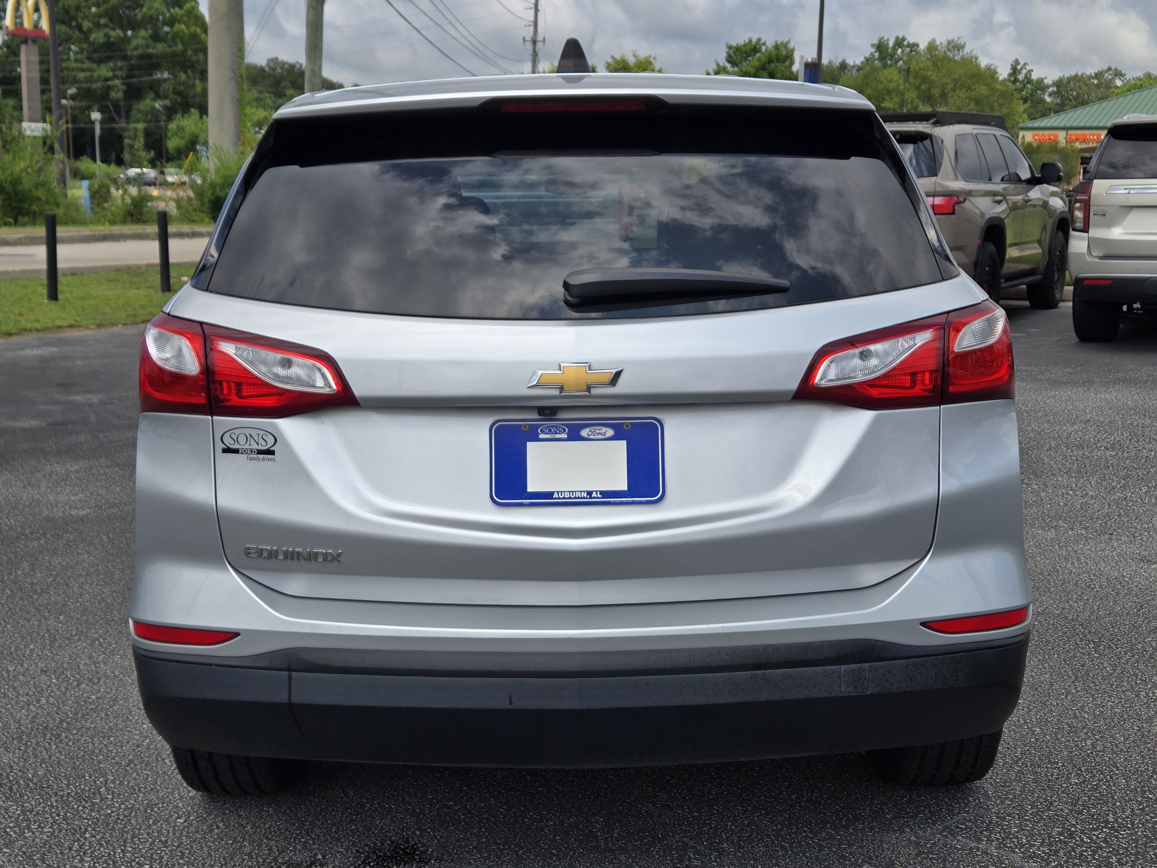 Used 2021 Chevrolet Equinox LS w/ LS Convenience Package FWD image 9