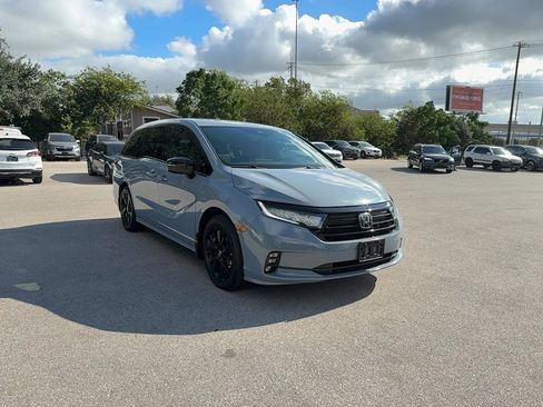 Used 2024 Honda Odyssey Sport image 7