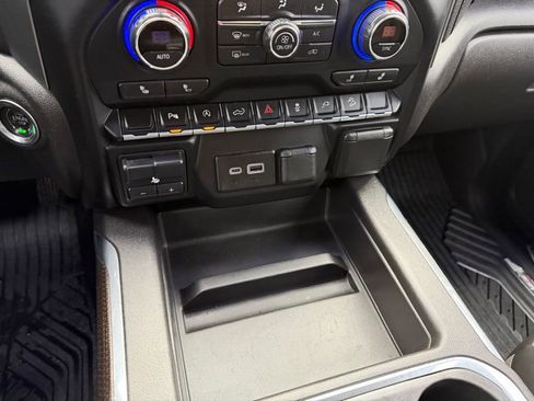 Used 2020 Chevrolet Silverado 1500 LT Trail Boss AWD/4WD image 25