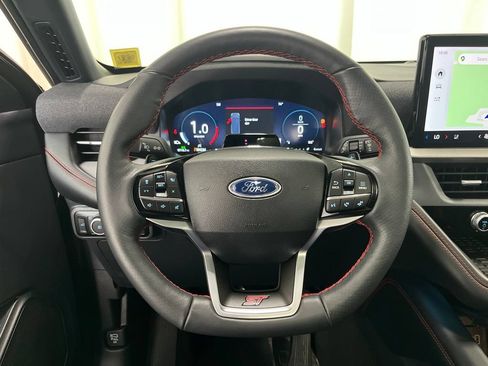 Used 2025 Ford Explorer ST AWD/4WD image 6