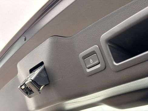 New 2026 MAZDA MAZDA3 2.5 S Hatchback w/ Premium Pkg image 9