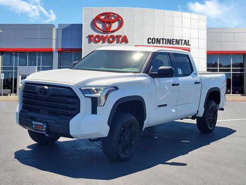 New 2026 Toyota Tundra SR5 AWD/4WD image 3