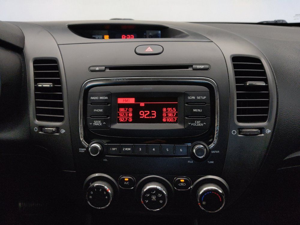 Used 2017 Kia Forte LX FWD image 25