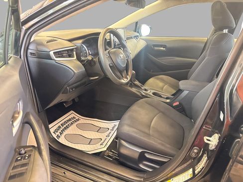 Used 2021 Toyota Corolla LE FWD image 13