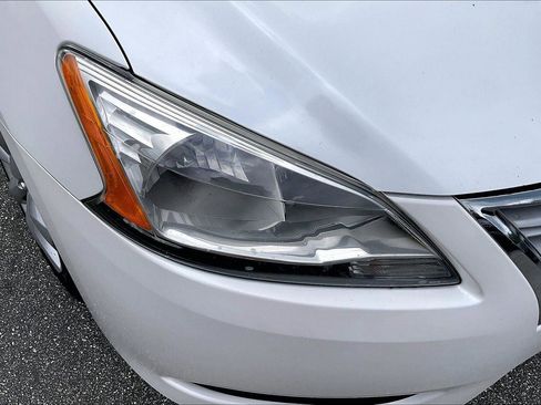 Used 2015 Nissan Sentra SV image 31