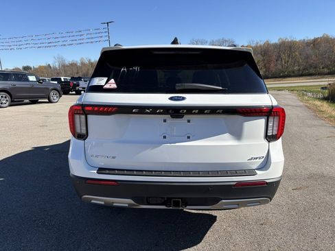 New 2026 Ford Explorer Active w/ Active Comfort Package image 4