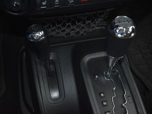 Used 2017 Jeep Wrangler Unlimited Sport w/ Quick Order Package 24S AWD/4WD image 25