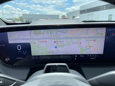 Certified 2025 Buick Enclave Avenir w/ Super Cruise Package image 11