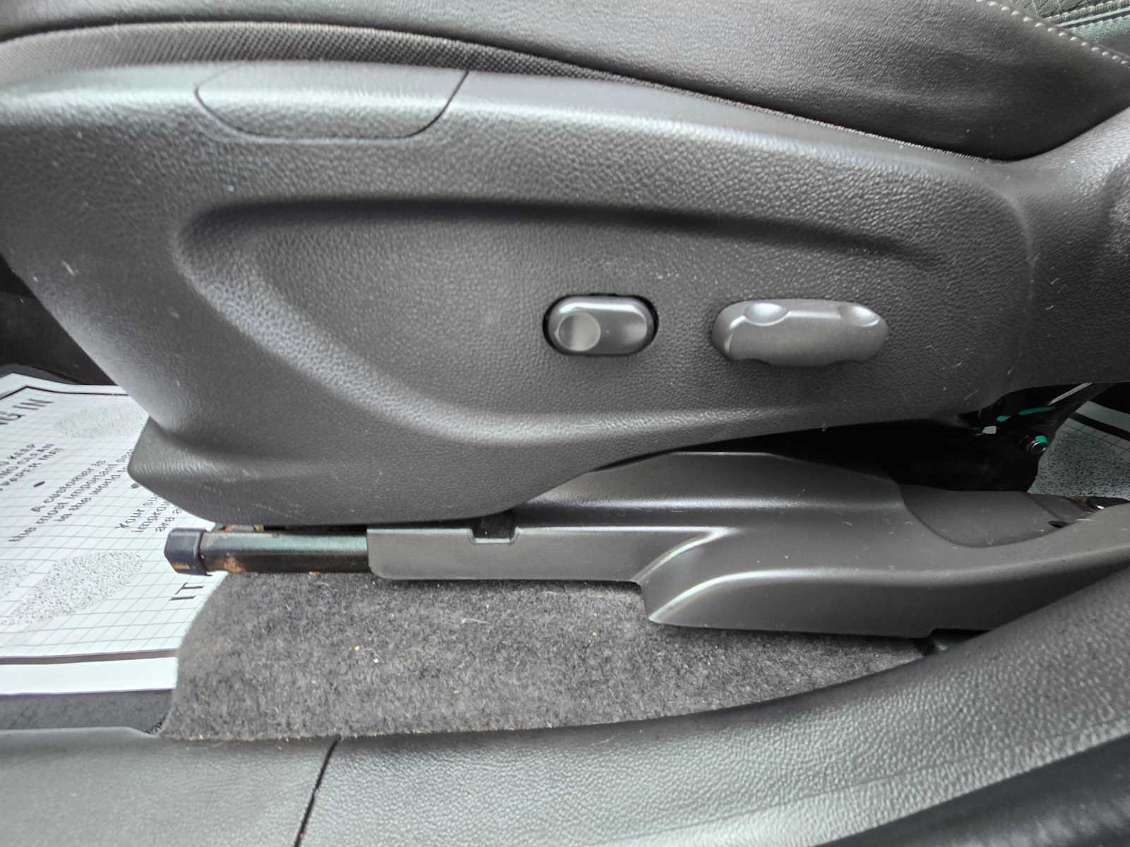 Used 2018 Buick Encore Preferred w/ Experience Buick Package FWD image 18