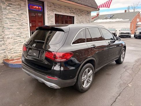 Used 2022 Mercedes-Benz GLC 300 4MATIC w/ Driver Assistance Package image 5