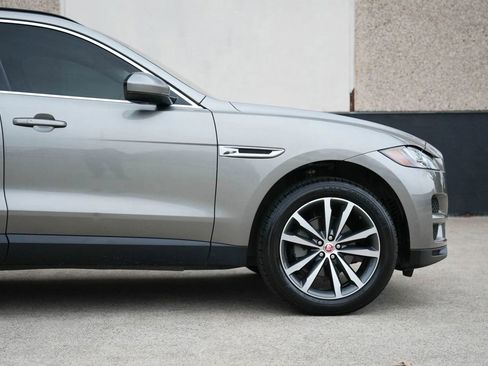 Used 2018 Jaguar F-PACE Prestige image 13