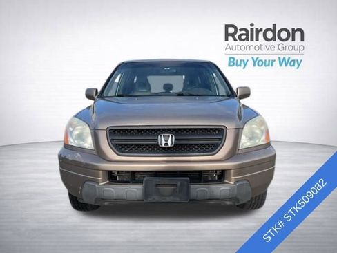 Used 2004 Honda Pilot EX image 2