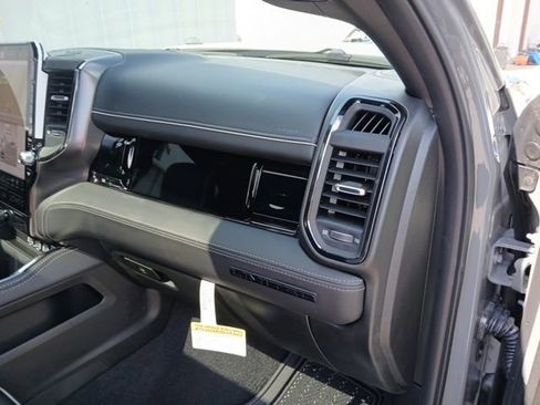 New 2026 RAM 3500 Limited AWD/4WD image 29