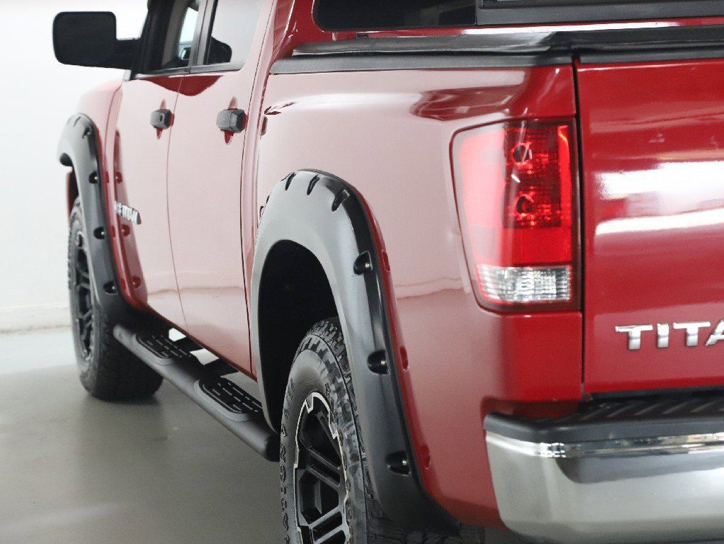 Used 2012 Nissan Titan S AWD/4WD image 37