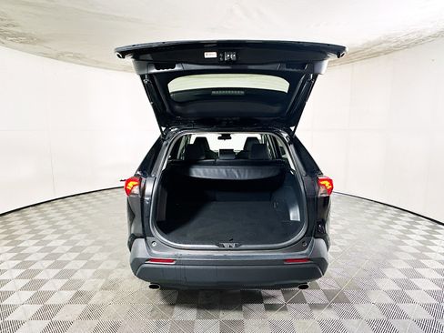Used 2024 Toyota RAV4 XLE FWD image 31
