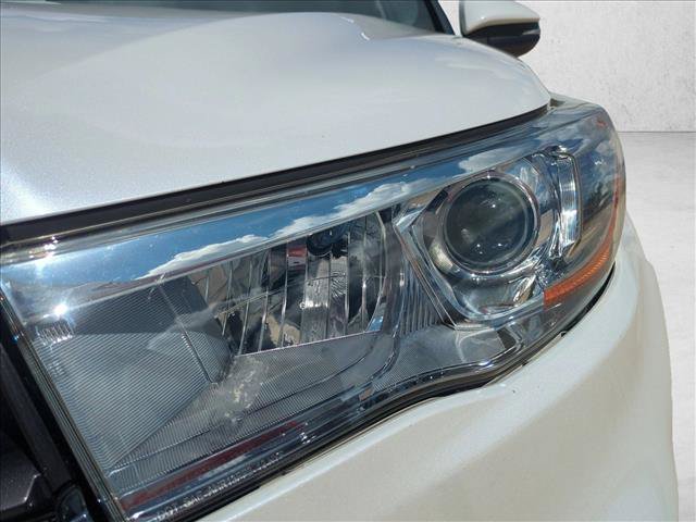 Used 2016 Toyota Highlander Limited Platinum AWD/4WD image 7