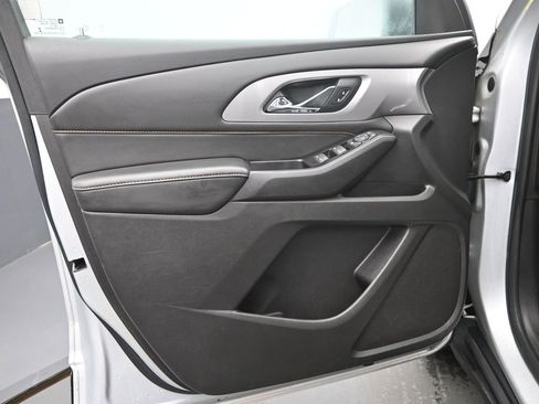 Used 2018 Chevrolet Traverse LS image 12