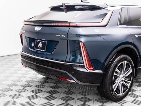 New 2026 Cadillac Lyriq Luxury image 30