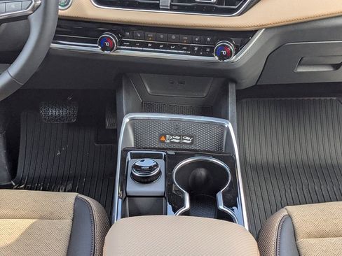 New 2026 Chevrolet Equinox ACTIV FWD image 18