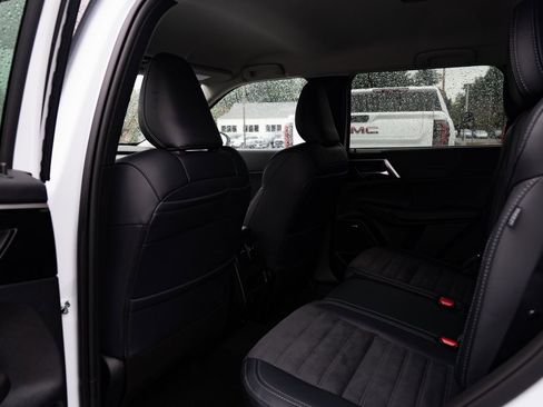 New 2026 Mitsubishi Outlander SE image 20