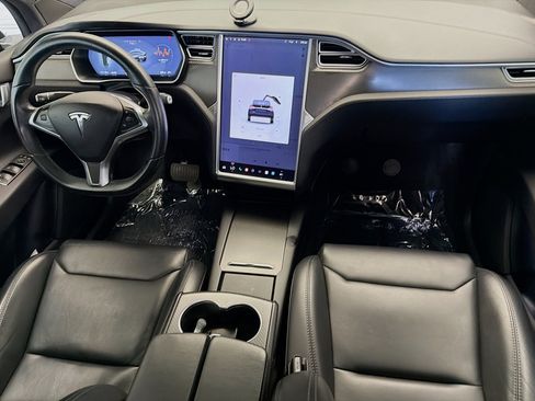 Used 2018 Tesla Model X AWD/4WD image 17