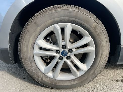 Used 2020 Ford Edge SEL AWD/4WD image 10