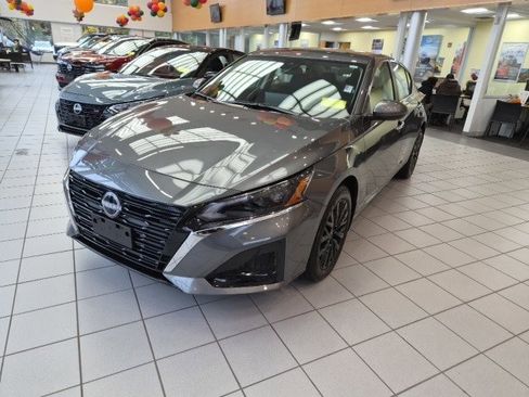 New 2025 Nissan Altima 2.5 SV w/ SV Special Edition Package image 5