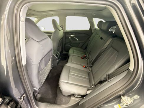 Used 2025 Audi Q5 Prestige image 21