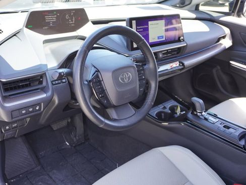 Used 2023 Toyota Prius Limited FWD image 13