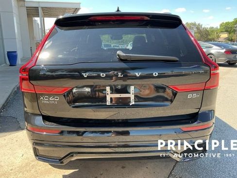Certified 2026 Volvo XC60 B5 Core AWD/4WD image 10